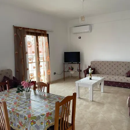 Casa Intera La Paghi Come Una Camera The With The Price Of A *