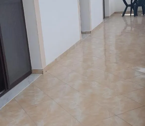Privato. Appartamento Durrës